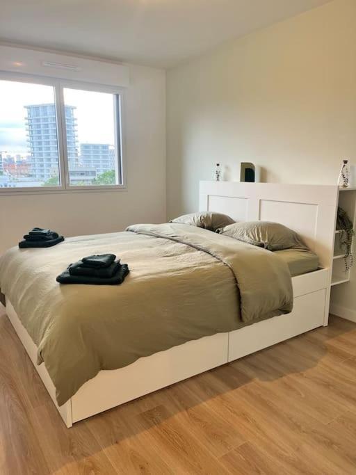 Superbe Appartement Neuf Dans Residence Familiale Aux Portes De Paris Avec Parking Ivry-sur-Seine Extérieur photo
